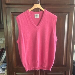 McCulleys Sz 46 Pink V-Neck Cashmere Sweater Vest
